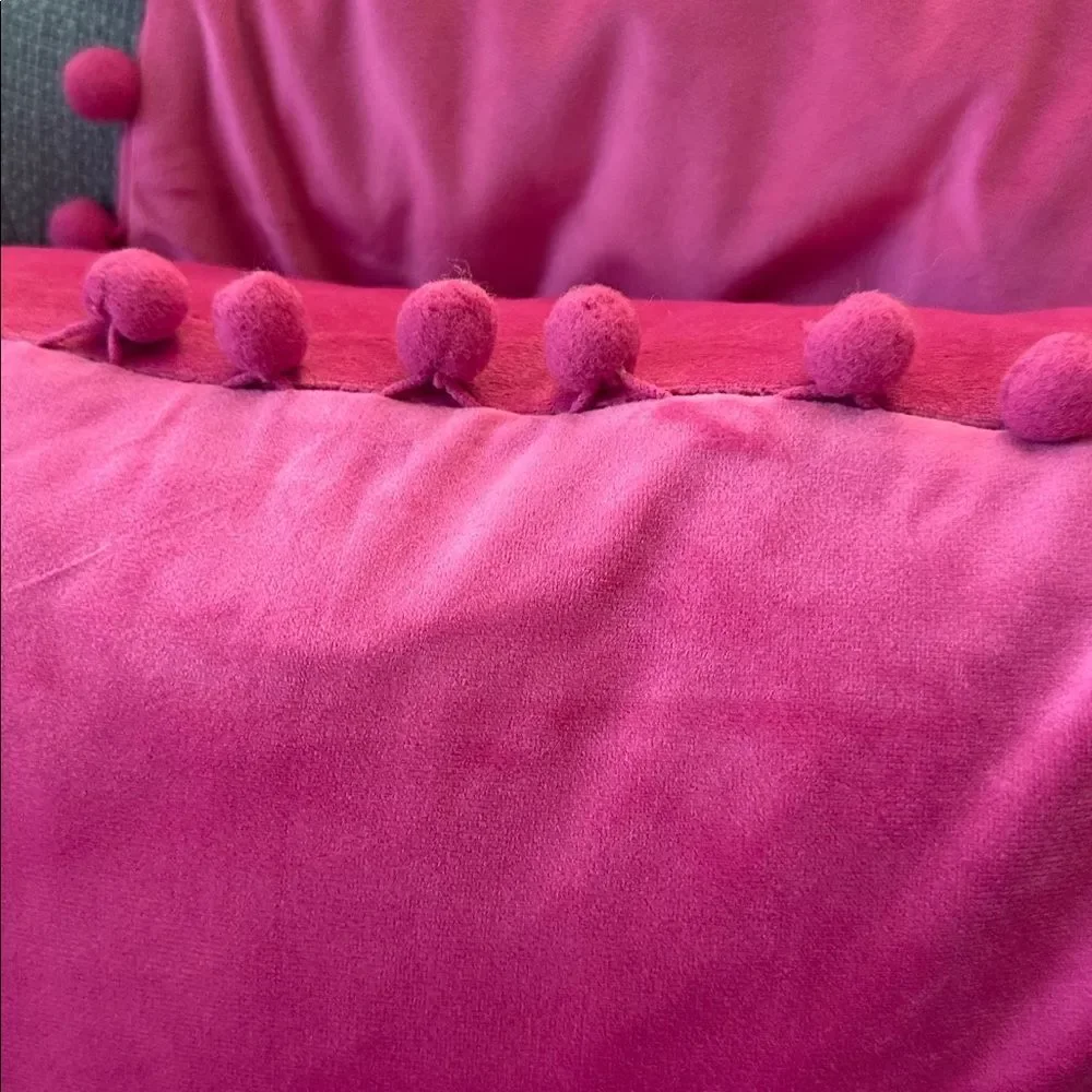 Ashle Homedeco 2 Pink Pom Pom Pillow Cover Set 18”x18”